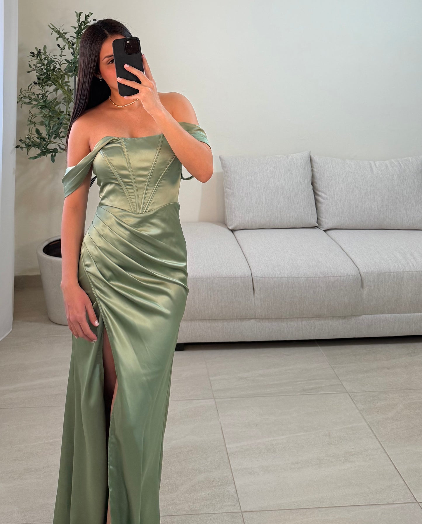 Vestido Abigail Oliva